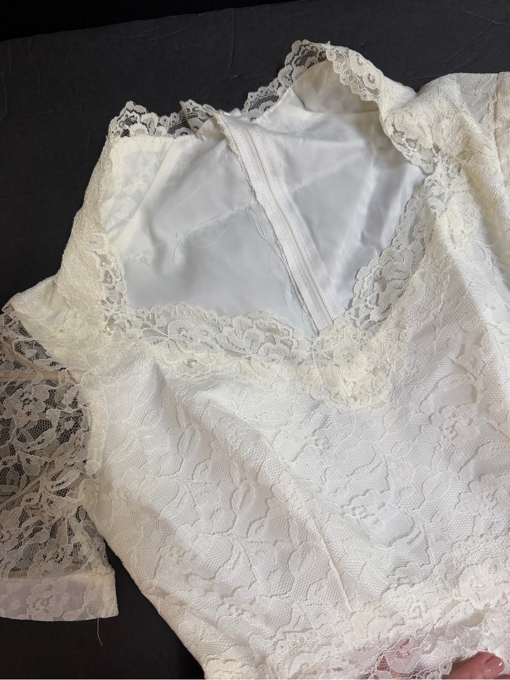 VTG Ivory Lace Bridal Gown Scalloped Neckline Short Sleeves Wedding Dress Sz 12 - Picture 13 of 16
